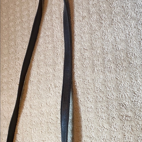 TIRAS black woven leather bag with shoulder strap - Picture 4 of 8